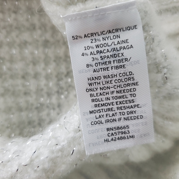 NEW Chelsea 28 White Metallic Sweater - Picture 5 of 5